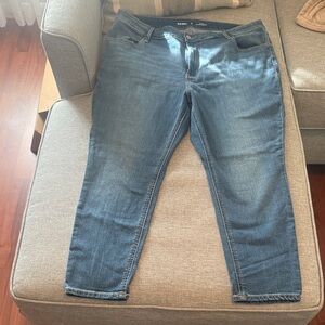 Old Navy High-Rise Super Skinny Jeans